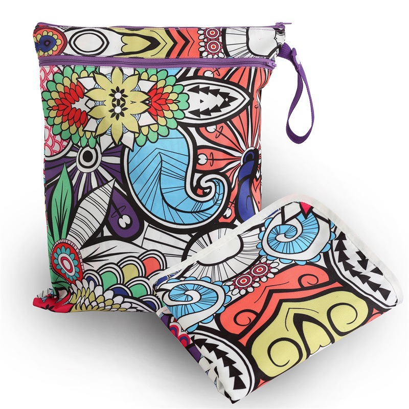 Pad De Couches Étanches Portatives Pour Bébé Nouveau-né (avec Sac De Rangement) - Floral Coloré
Pad De Couches Étanches Portatives Pour Bébé Nouveau-né (avec Sac De Rangement) - Floral Coloré