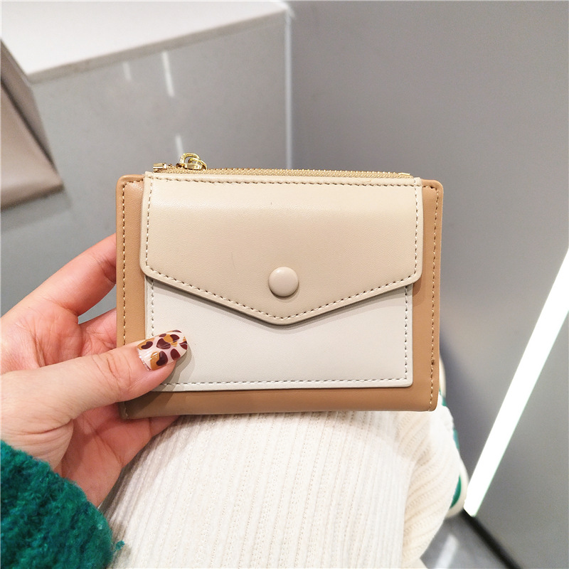 Modefarbe Spleißen PU Leder Bi-gefalteter Kartenhalter Kurzer Brieftasche Bargeldtragestasche - Aprikose
Modefarbe Spleißen PU Leder Bi-gefalteter Kartenhalter Kurzer Brieftasche Bargeldtragestasche - Aprikose