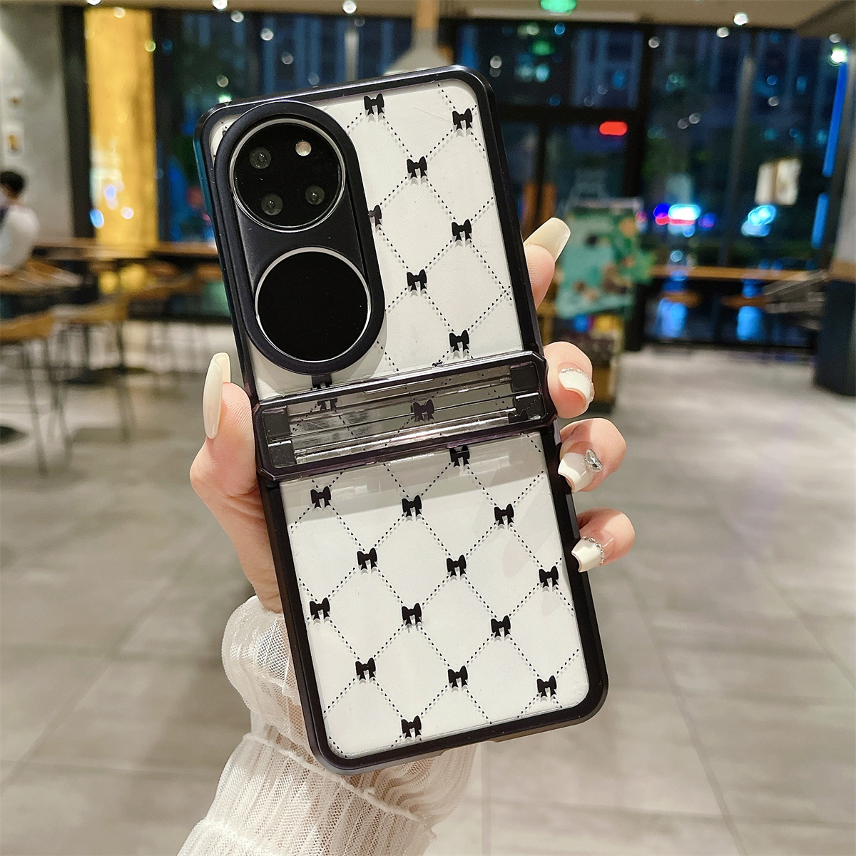 Hartes PC -telefonabdeckung Für Huawei P50 Pocket Schmetterlingsmuster Dekor Schutzphase - Schwarz, Huawei P50 Pocket
Hartes PC -telefonabdeckung Für Huawei P50 Pocket Schmetterlingsmuster Dekor Schutzphase - Schwarz, Huawei P50 Pocket