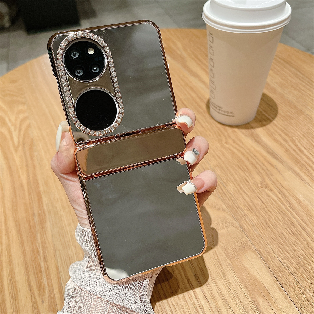 Anti-drop-koffer Für Huawei P50 Pocket Spiegeloberfläche Hartpc-telefonschale Mit Strass-dekor-objektiven Rahmen, Huawei P50 Pocket
Anti-drop-koffer Für Huawei P50 Pocket Spiegeloberfläche Hartpc-telefonschale Mit Strass-dekor-objektiven Rahmen, Huawei P50 Pocket