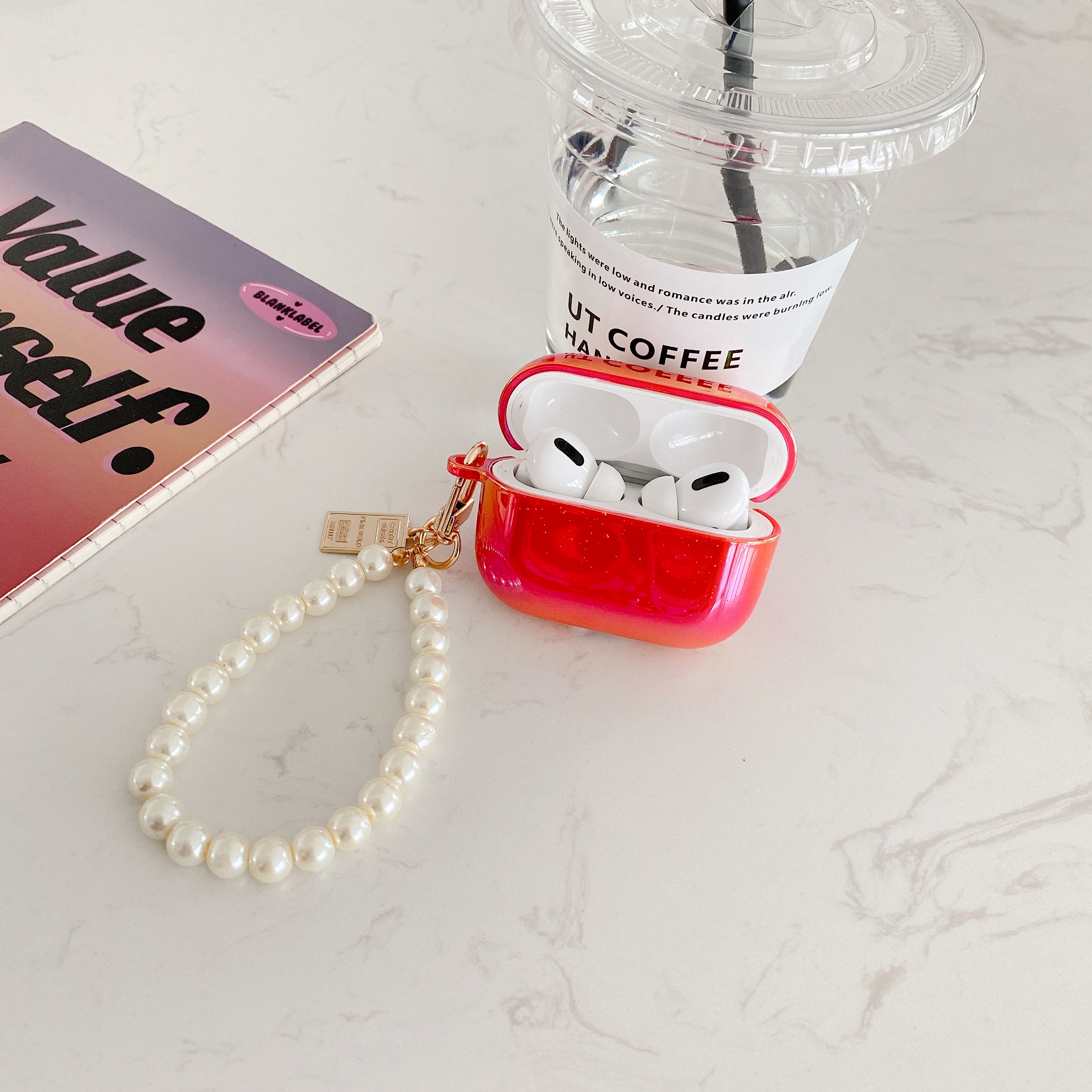 PC Hard Protective Case with Pearl Metal Pendant for Apple AirPods Pro - Red, AirPods Pro
PC Hard Protective Case with Pearl Metal Pendant for Apple AirPods Pro - Red, AirPods Pro