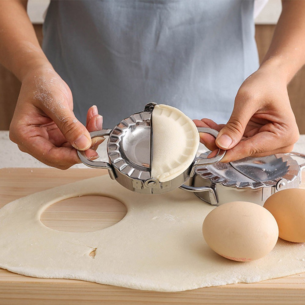Dumping Maker Dough Press Circle Cutter Ravioli Empanada Maker Stainless Steel Mold Kitchen Tools - Size: L
Dumping Maker Dough Press Circle Cutter Ravioli Empanada Maker Stainless Steel Mold Kitchen Tools - Size: L