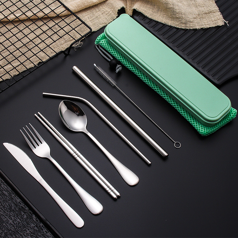 

Stainless Steel Flatware Set with Box and Carrying Bag - Green