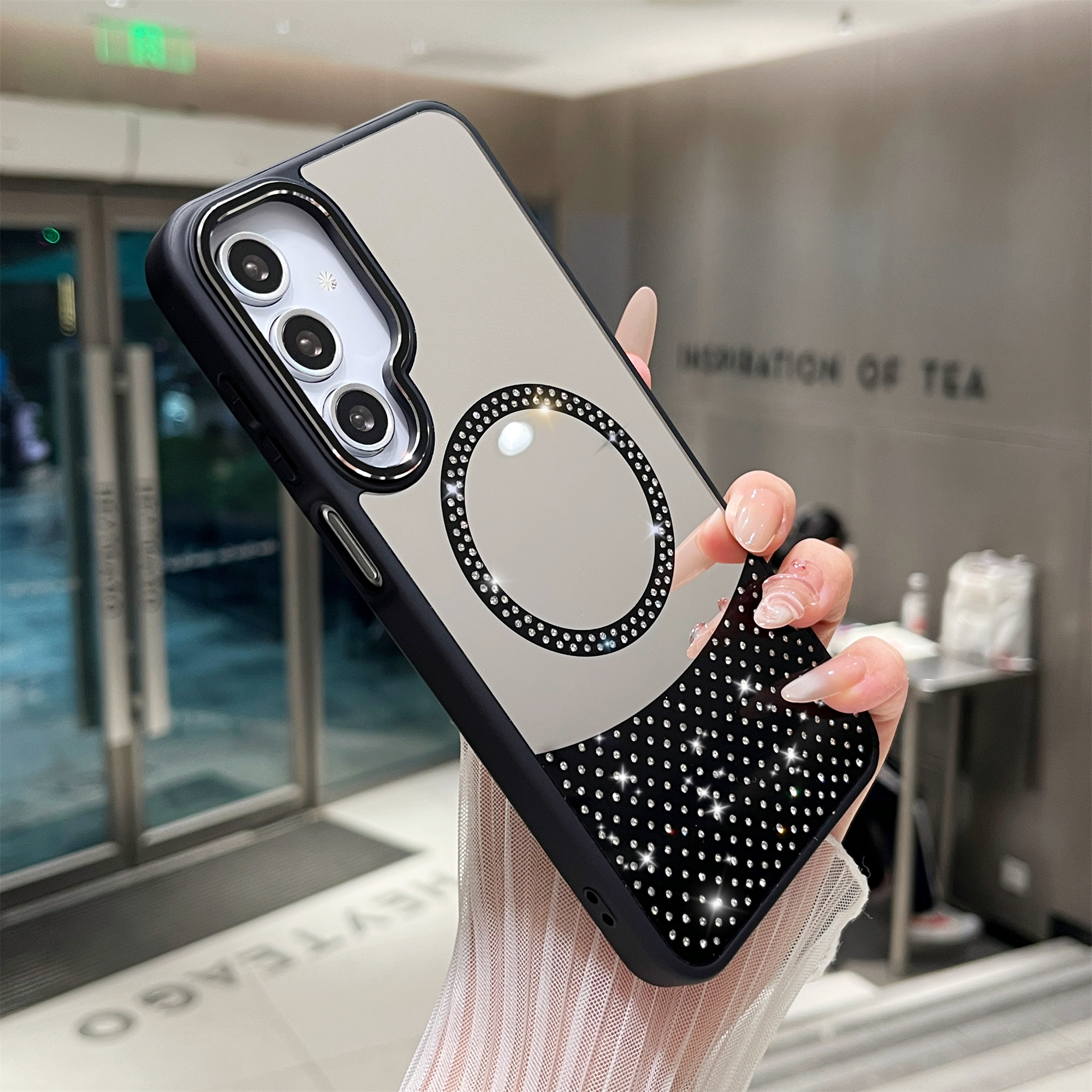 For Samsung Galaxy A35 5G Magnetic Case Mirror Surface TPU + PC Shockproof Phone Cover - Black