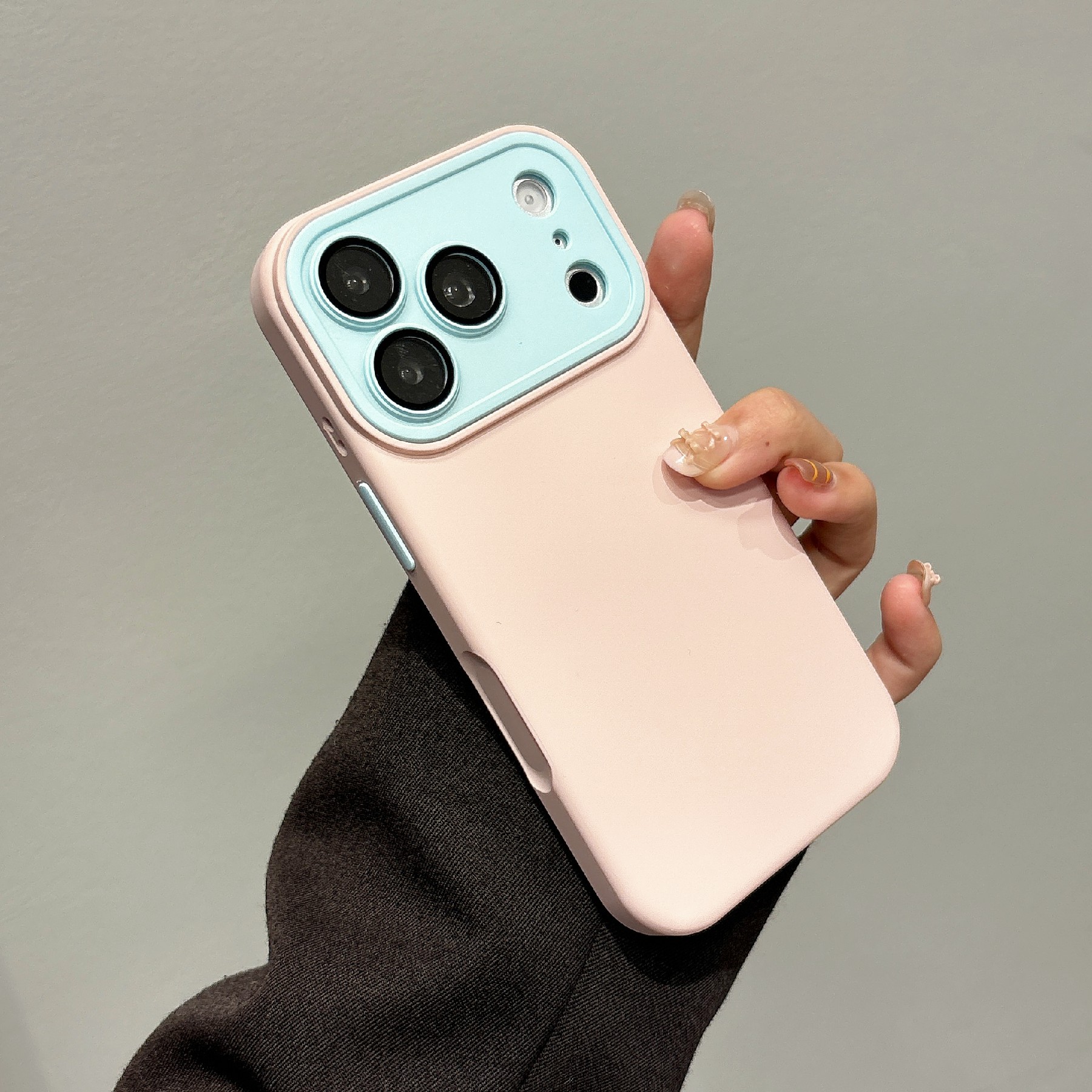 For iPhone 17 Pro Phone Case Skin Feel Silicone Anti Fingerprint Cell Phone Cover - Pink