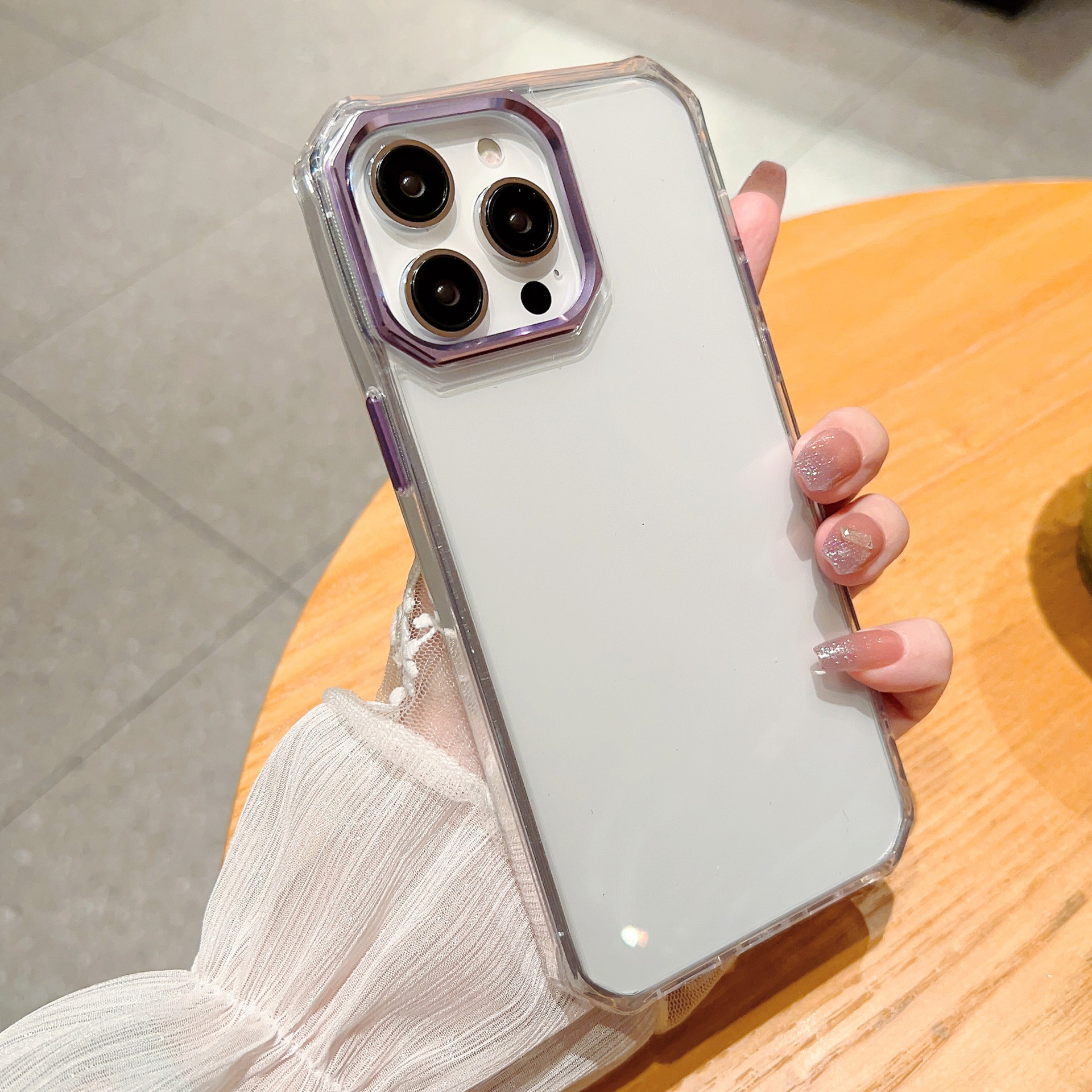 

BulkSourcing Ultra Clear Phone Deckung Für Iphone 15 Pro Case TPU+PC Slim Phone Shell Mit Metalllinsenrahmen (MOQ: 10) - Lila, iPhone 15 Pro