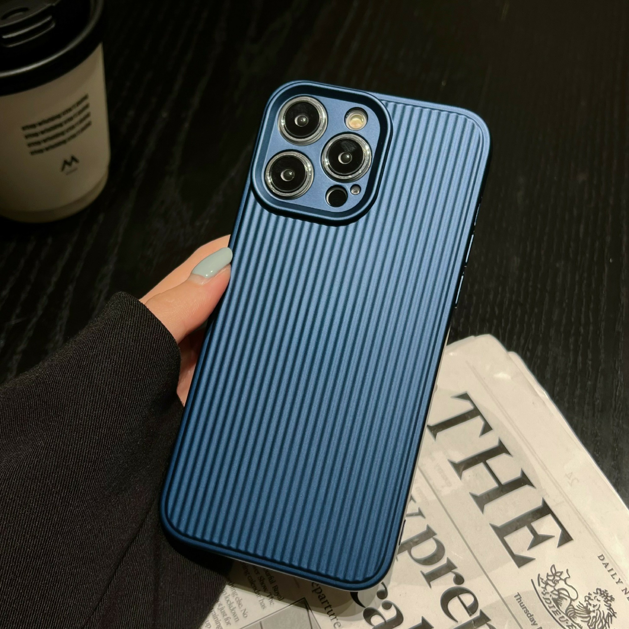 

Für Iphone 14 Pro Max -streifen Strukturierte Mobiltelefonabdeckung Elektroplierend Weiche TPU -hülle - Dunkelblau, iPhone 14 Pro Max