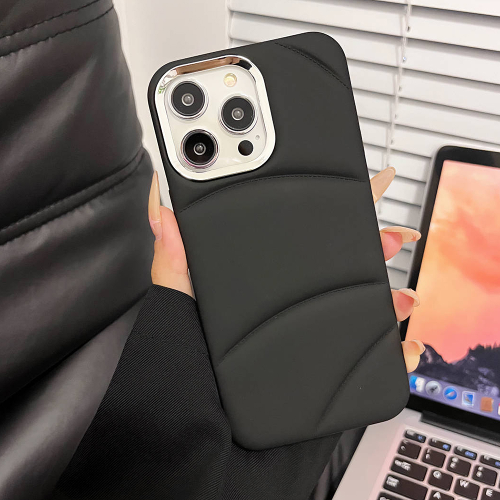 

Für Das Iphone 15 Pro Max-stofffutter Gummiert Die Tpu-telefonabdeckung Anti-kratzer-rückkoffer Mit Metalllinsenrahmen - Schwarz, iPhone 15 Pro Max