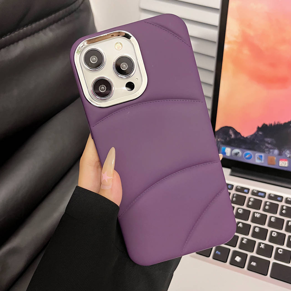 

Für Das Iphone 15 Pro Anti-Drop Back Case Gummiziert Tpu+stofffutter Telefonabdeckung Mit Metalllinsenrahmen - Dunkelviolett, iPhone 15 Pro