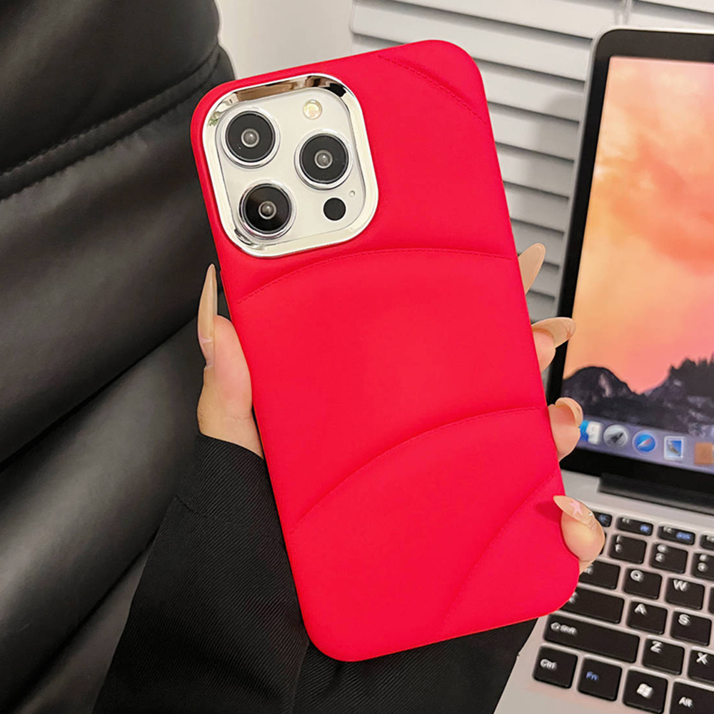 

Für Das Iphone 15 Pro Anti-Drop Back Case Gummiziert Tpu+stofffutter Telefonabdeckung Mit Metalllinsenrahmen - Rot, iPhone 15 Pro