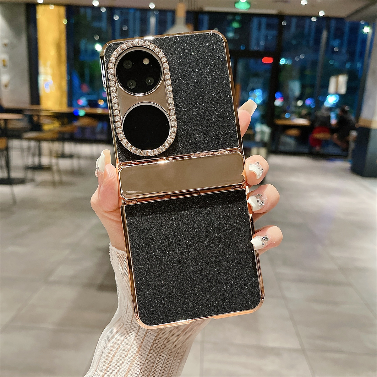 

Hartes PC -telefonabdeckung Für Huawei P50 Pocket Case Glitter Decor Protective Phone Shell - Schwarz, Huawei P50 Pocket