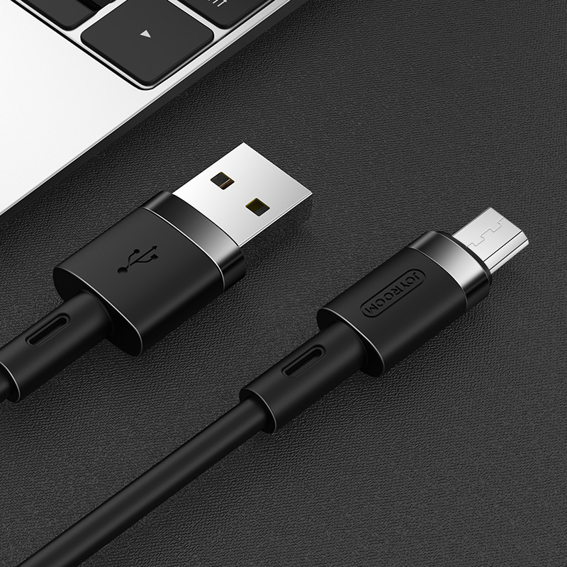 

Joyroom Жидкие Силиконовые Микросхема USB Синхронизируют Кабель Зарядки, 1,2 М - Чернить, iPhone 12 mini
