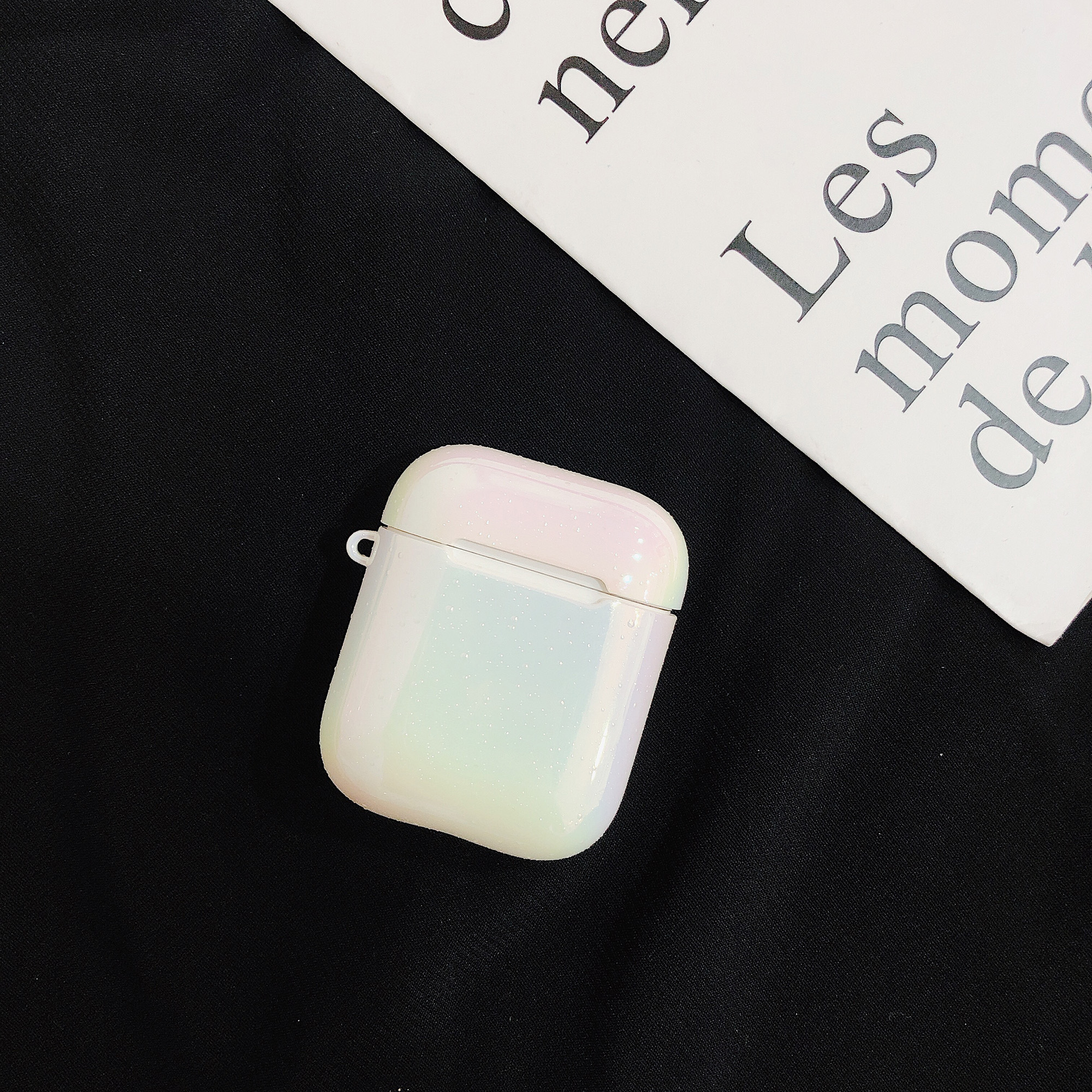 

Защитный Чехол В Жестком ПК Для Apple Airpods С Зарядным Видом (2016) / Apple Airpods С Беспроводным Зарядным Видом (2019) / Apple Airpods С Зарядкой (2019) - Белый, Apple AirPods with Charging Case (2019)