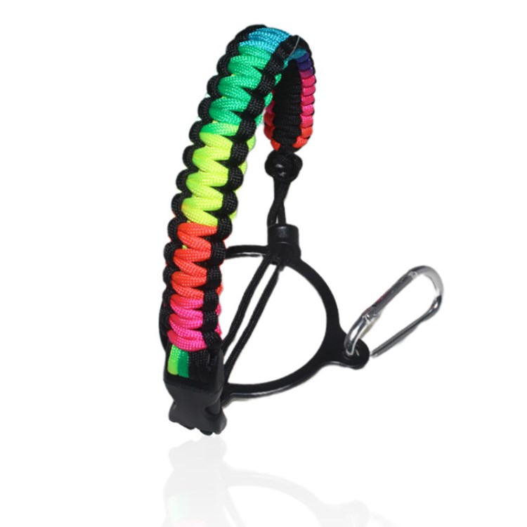 

Paracord Griff Riemen Paracord Träger Überlebensgurtkabel Mit Karabiner Für 12-64 Unzen Breite Mundwasserflaschen - Farbenfroh+schwarze Seite