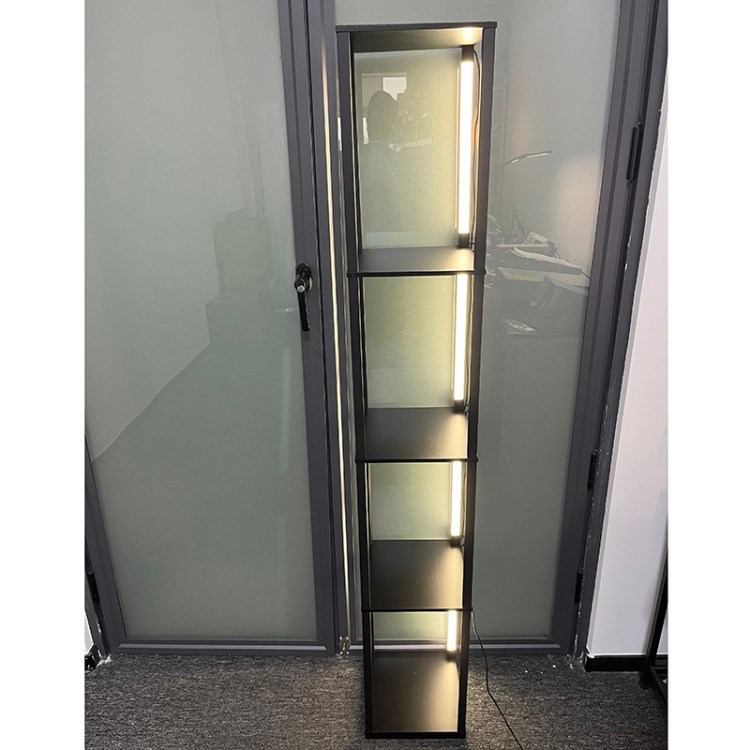 

Stehlampe Mit 4 Regalen Ecke Display 26x26 cm Hohe MDF -brettregal Stehlampe Für Büro, Nachttischlampe - US -stecker